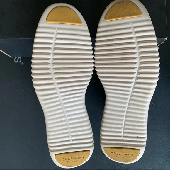 Cole Haan Brown Chukka Boots with Sleek Design - Picture 5 of 5